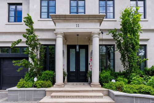 11 Ridgewood Rd, Toronto, ON, M5P1T4 | Card Image