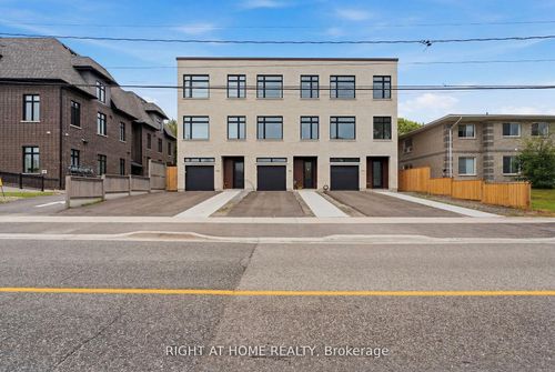 79B River St, Parry Sound, ON, P2A2T8 | Card Image