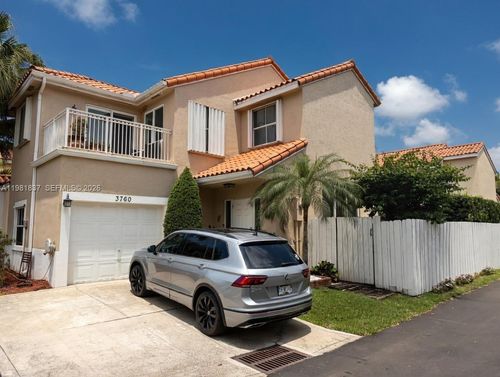 3760 Westminster St, Hollywood, FL, 33021-1374 | Card Image