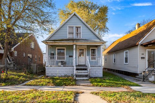 62 E Cicotte St, River Rouge, MI, 48218-1424 | Card Image