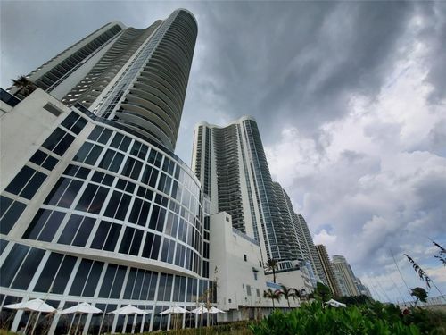 2903-15901 Collins Ave, Sunny Isles Beach, FL, 33160-4719 | Card Image