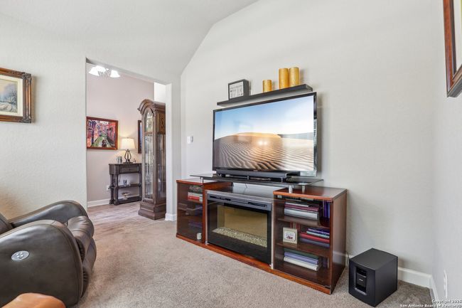 1047 Daylan Hts, House other with 4 bedrooms, 3 bathrooms and null parking in Schertz TX | Image 13