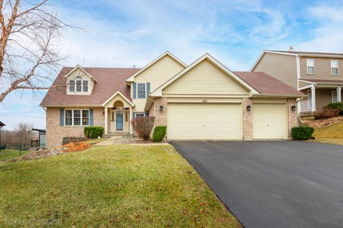 621 Kirkland Dr, Algonquin, IL, 60102-4354 | Card Image