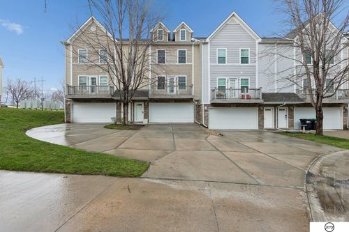 16760 Laurel Plz, Omaha, NE, 68116-3793 | Card Image