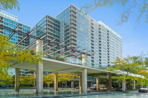 707-9655 Woods Dr, Skokie, IL, 60077-4423 | Card Image