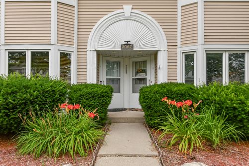 2067 Cliff Alex Ct S, Waukesha, WI, 53189-5715 | Card Image