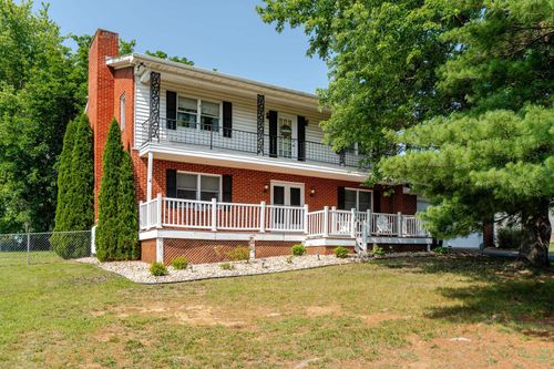 257 Edge Wood Dr, Shenandoah, VA, 22849-3922 | Card Image