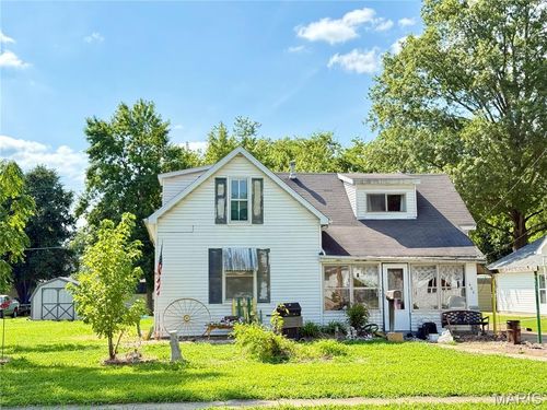 402 S East St, New Athens, IL, 62264-1725 | Card Image