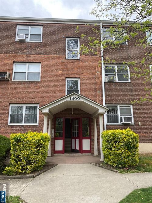 1499 Terrace Cir, Teaneck, NJ, 07666-5226 | Card Image
