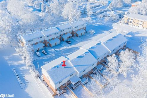 {{alt}} | Card Image