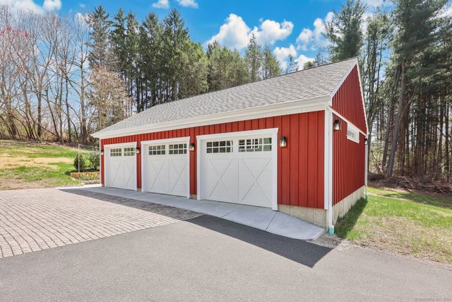 Garage | Image 6