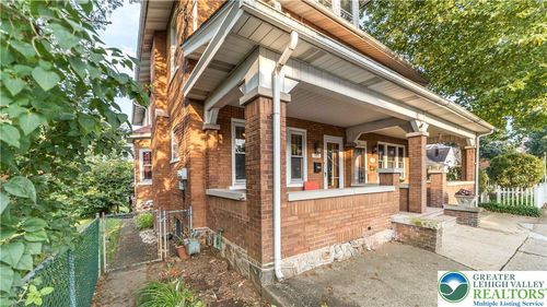 740 Maple St, BETHLEHEM, PA, 18018-4230 | Card Image