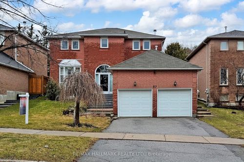 87 Autumn Way, Aurora, ON, L4G4P7 | Card Image