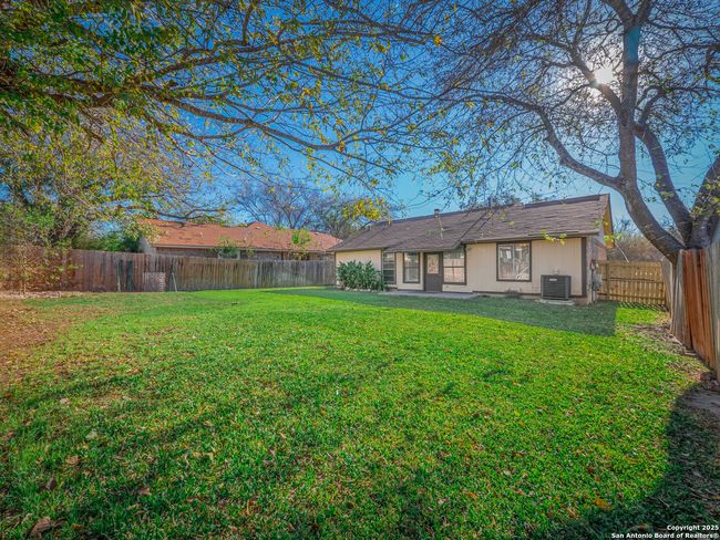 7903 Forest Cabin, House other with 2 bedrooms, 1 bathrooms and null parking in Live Oak TX | Image 21