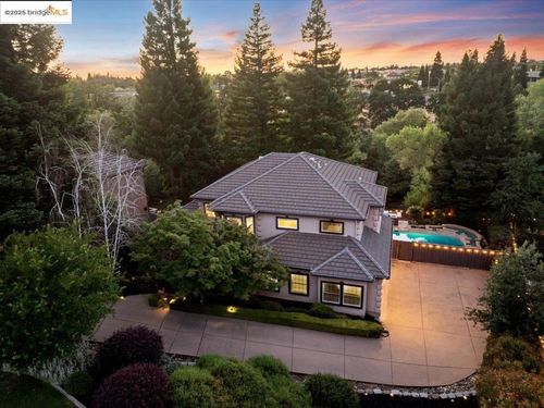 106 Black Powder Cir, Folsom, CA, 95630-3420 | Card Image