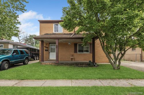 19578 Opal St, Clinton Township, MI, 48035-4814 | Card Image