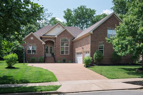 1038 Sierra Gorda Dr, Gallatin, TN, 37066-4556 | Card Image