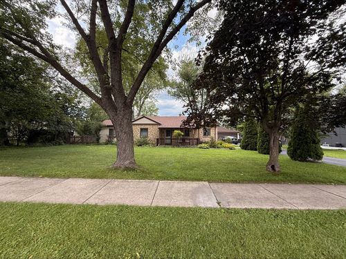 1018 W Plainfield Rd, Countryside, IL, 60525-3451 | Card Image