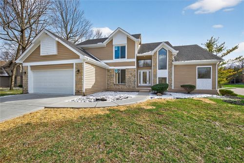 811 Wind Bluff Pt, Springboro, OH, 45066-9014 | Card Image