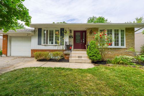 61 Ambleside Dr, Brampton, ON, L6Y1B7 | Card Image