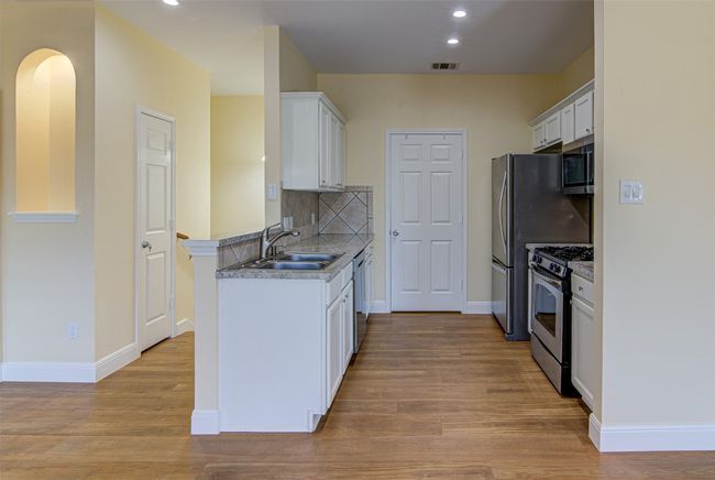 APT-201 - 1481 E Old Settlers Blvd, Condo with 2 bedrooms, 2 bathrooms and 1 parking in Round Rock TX | Image 7