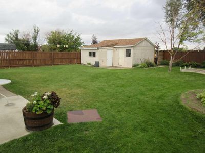 17 8 Ave W, House detached with 3 bedrooms, 1 bathrooms and 4 parking in Barnwell AB | Image 3