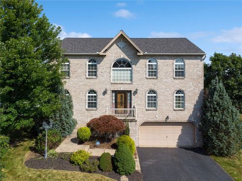 104 Stratford Ct, New Stanton, PA, 15672-9427 | Card Image