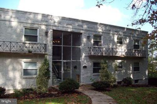 apt-5-2135 Suburban Rd, YORK, PA, 17403-4867 | Card Image