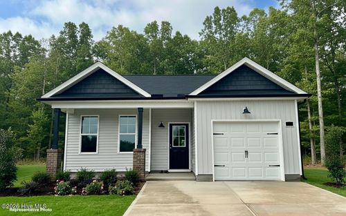 60 W Coulter Ct, Selma, NC, 27576-7698 | Card Image