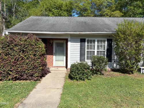 59 N Sussex Dr, Smithfield, NC, 27577-4724 | Card Image