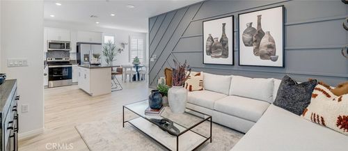 1215 Yeager Ave, Rialto, CA, 92376-2327 | Card Image