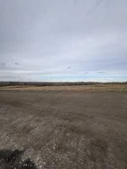 48086 295 Avenue E, De Winton, AB, T0L0X0 | Card Image