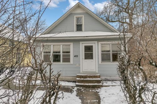 423 15th Ave N, Saint Cloud, MN, 56303-3946 | Card Image