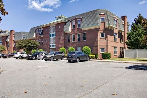 314-308 Riveranne Court, Virginia Beach, VA, 23462 | Card Image
