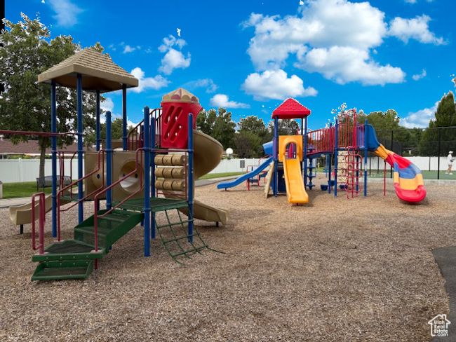 View of communal playground | Image 52