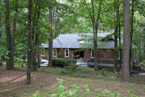110 Evergreen Estates Dr, Russellville, AR, 72802-8833 | Card Image