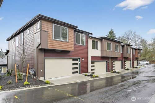 unit-e-13205 Ne 127th Way, Kirkland, WA, 98034-7722 | Card Image