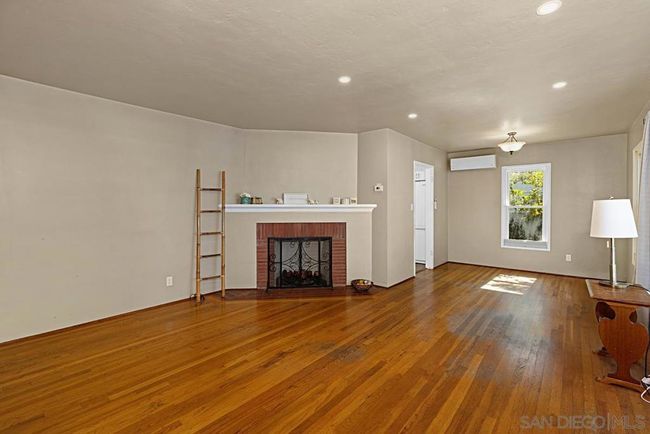 6941 Amherst St, House other with 2 bedrooms, 1 bathrooms and 5 parking in San Diego CA | Image 5