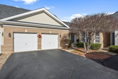 21150 W Cypress Lane, Townhouse with 2 bedrooms, 3 bathrooms and 2 parking in Plainfield IL | Image 1