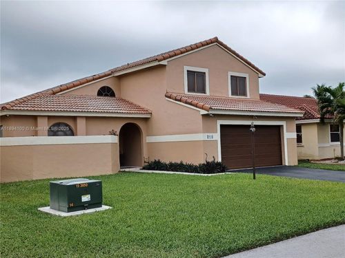 5920 York Ln, Davie, FL, 33331-2586 | Card Image