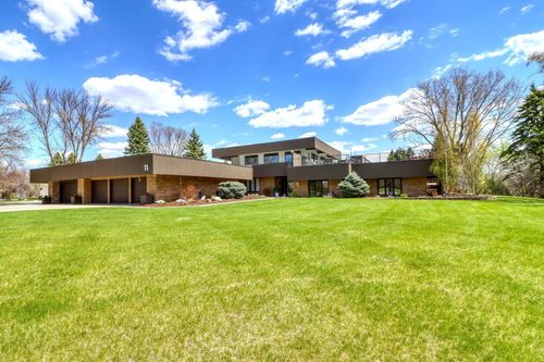 11 Briarwood Pl, Fargo, ND, 58104-7308 | Card Image