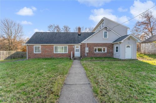 4771 Webb Rd, Youngstown, OH, 44515-1220 | Card Image