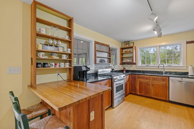 246 Windsor Rd, House other with 3 bedrooms, 3 bathrooms and null parking in Hillsborough NH | Image 19