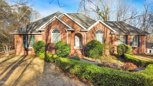 2100 Neuse Colony Dr, Clayton, NC, 27527-8707 | Card Image