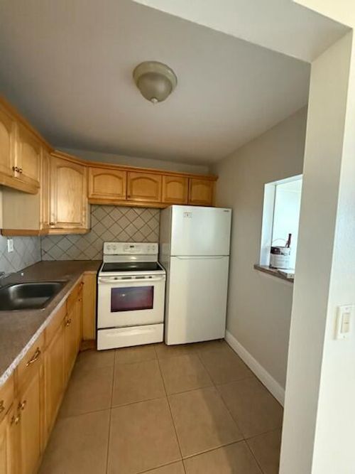 90 Andover D, West Palm Beach, FL, 33417-2638 | Card Image