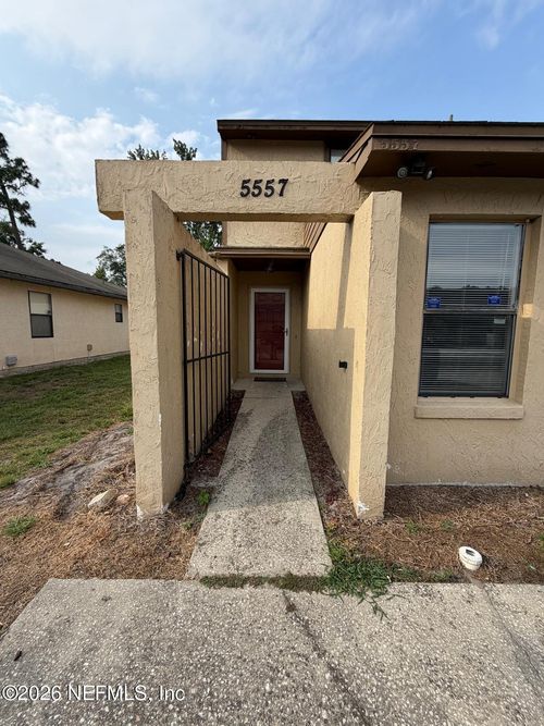 5557 Greatpine Ln S, Jacksonville, FL, 32244-5229 | Card Image