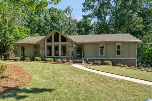 3535 Burntleaf Ln, HOOVER, AL, 35226-2023 | Card Image