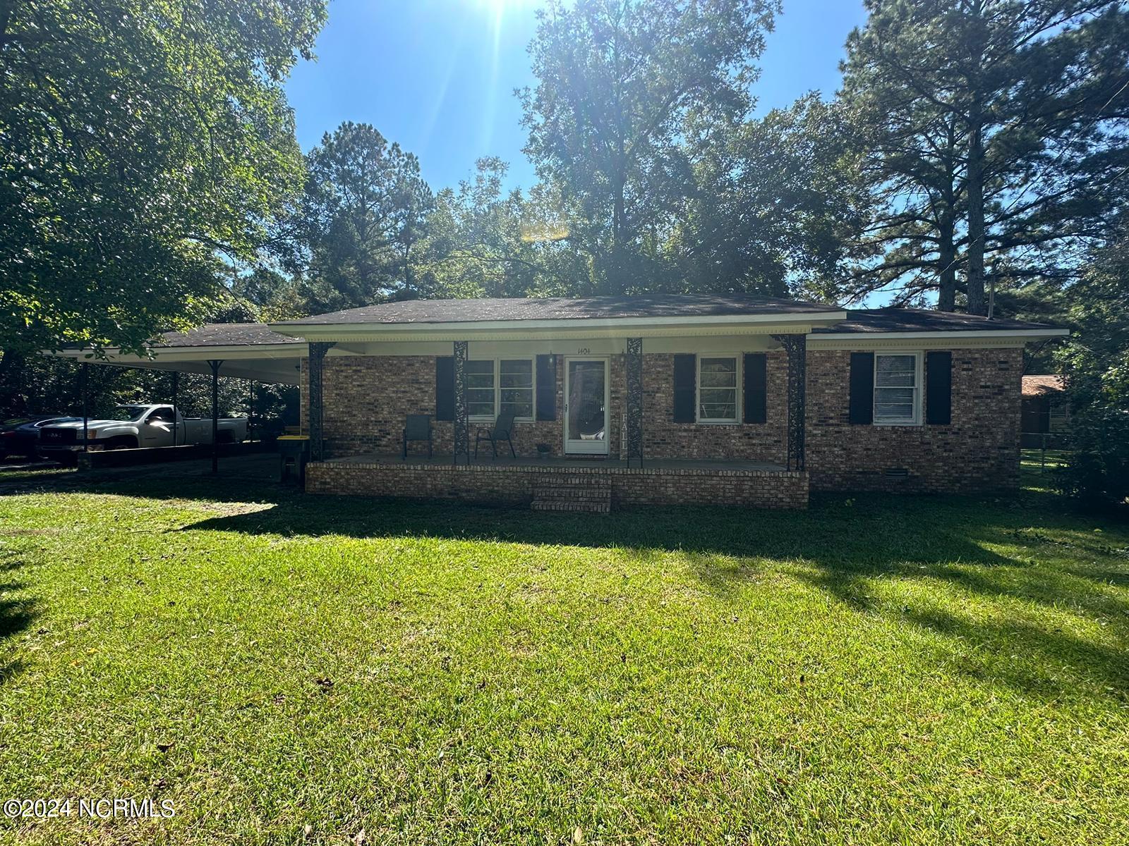 Faison Hwy, Clinton, NC 28328