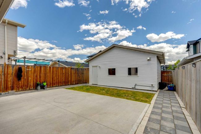 803 Taradale Dr Ne, House detached with 4 bedrooms, 3 bathrooms and 3 parking in Calgary AB | Image 32