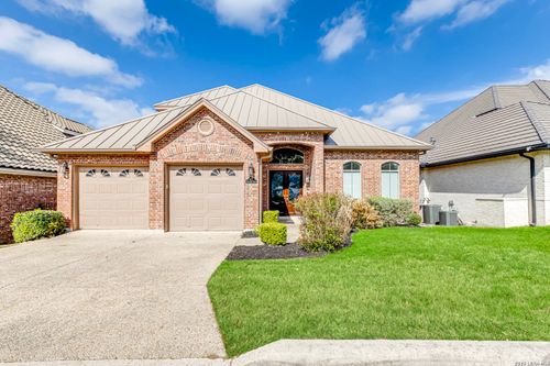 137 Westcourt Ln, San Antonio, TX, 78257-1273 | Card Image